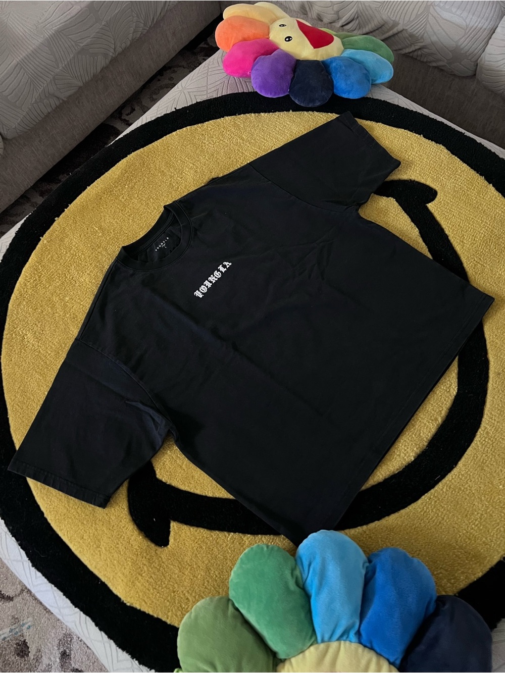 YoungLA simple tee black large